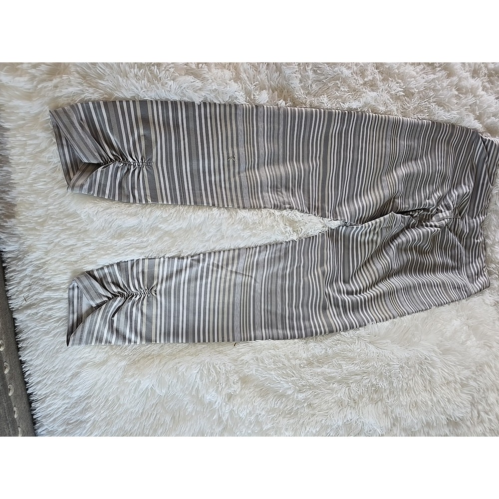 Calvin Klein Performance Wick Women's Gray Striped Leggings Workout Size L - Picture 6 of 13